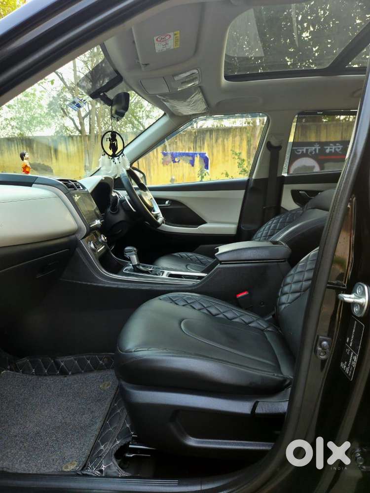 Hyundai Creta Sx (o) 1.5 Petrol Cvt Knight Dual Tone, 2023, Petrol