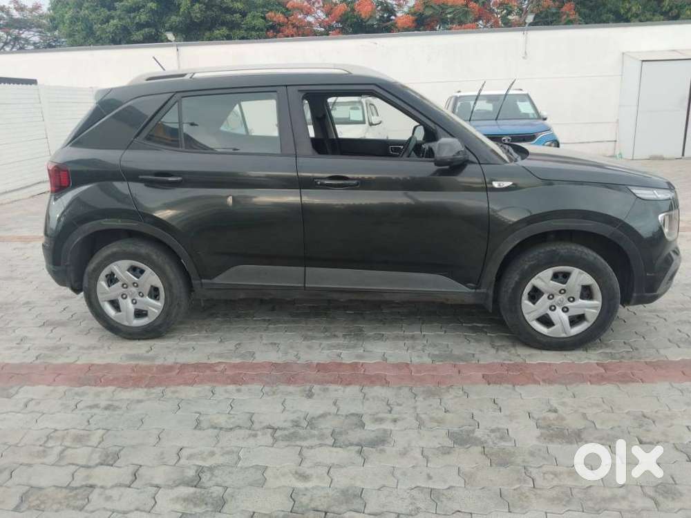 Hyundai Venue S, 2019, Petrol