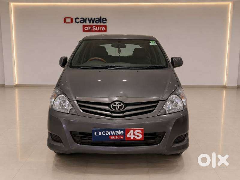 Toyota Innova 2.5 G (diesel) 8 Seater, 2011, Diesel