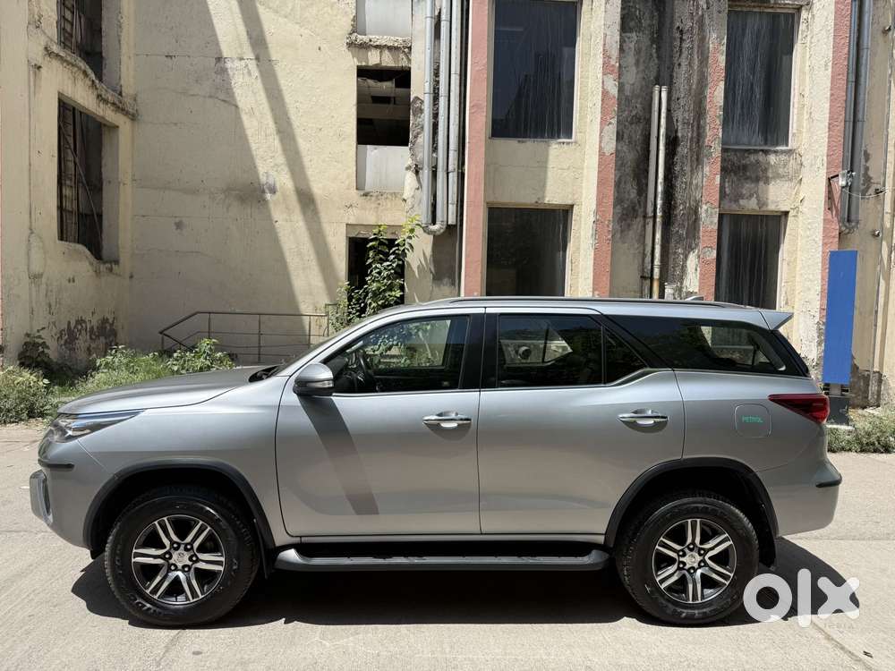 Toyota Fortuner [2021-ongoing] 2.7 2wd Petrol At, 2017, Petrol