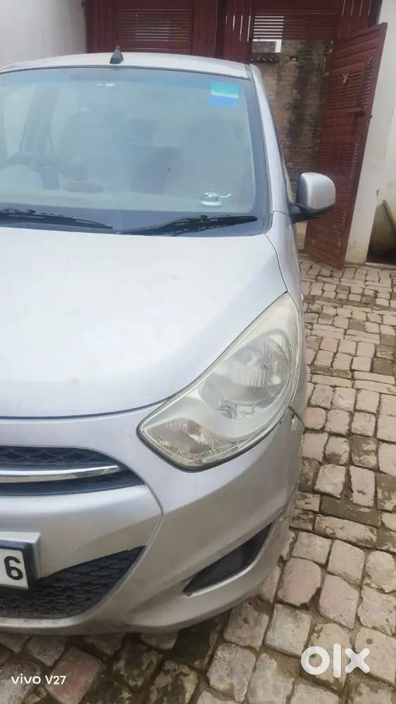 Hyundai I10 2012 Petrol 90000 Km Driven