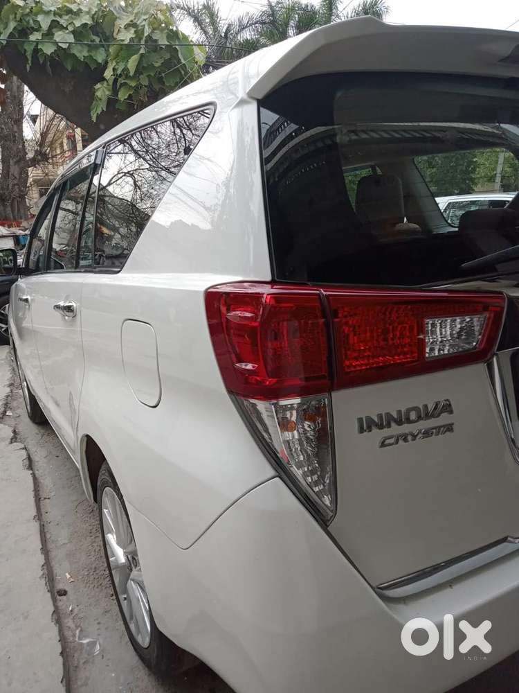 Toyota Innova Crysta 2.7 Gx Mt, 2019, Diesel