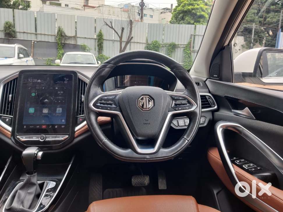 Mg Hector Plus 1.5 Sharp Turbo Cvt 6 Str, 2022, Petrol