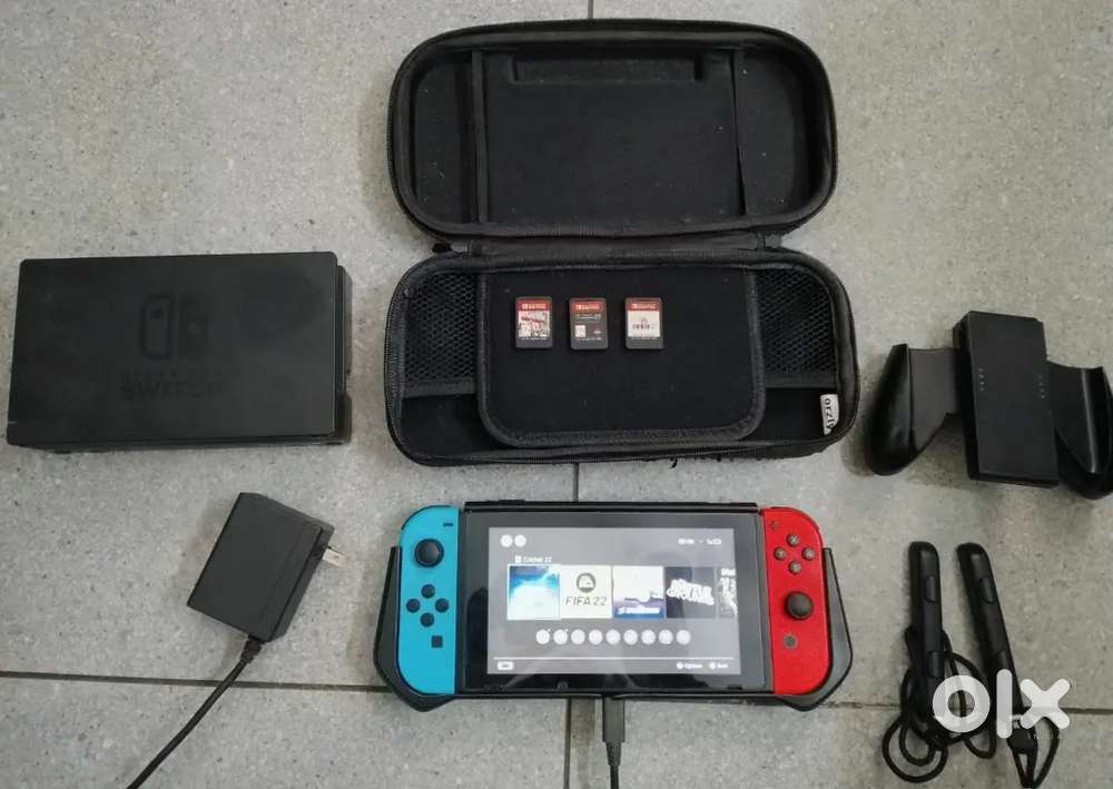Nintendo switch + 7 Premium Games and accessories - Games
