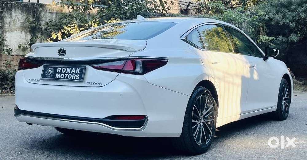 Lexus Es 300h Luxury, 2025, Petrol