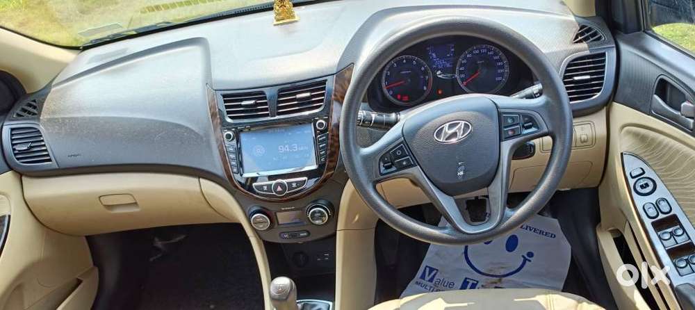 Hyundai Verna Fluidic 1.6 Vtvt Sx, 2016, Petrol