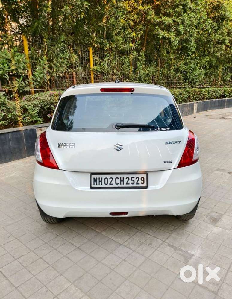 Maruti Suzuki Swift Zdi Plus, 2012, Diesel