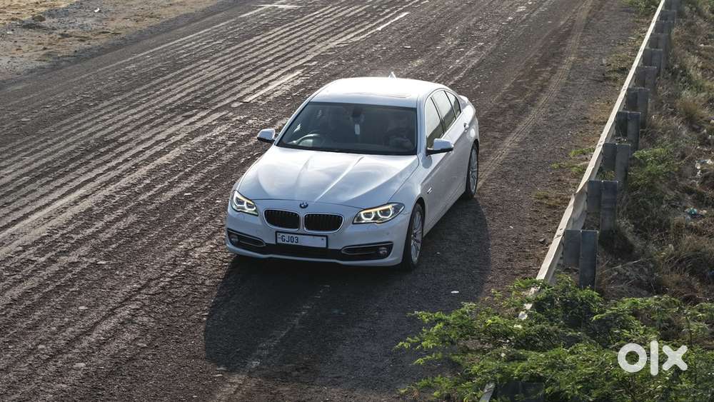 Bmw 5 Series Luxury Line