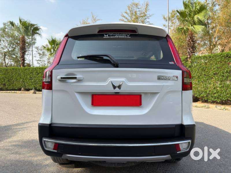 Mahindra Scorpio-n 2.0 Z8 Petrol At 7 Str, 2026, Petrol