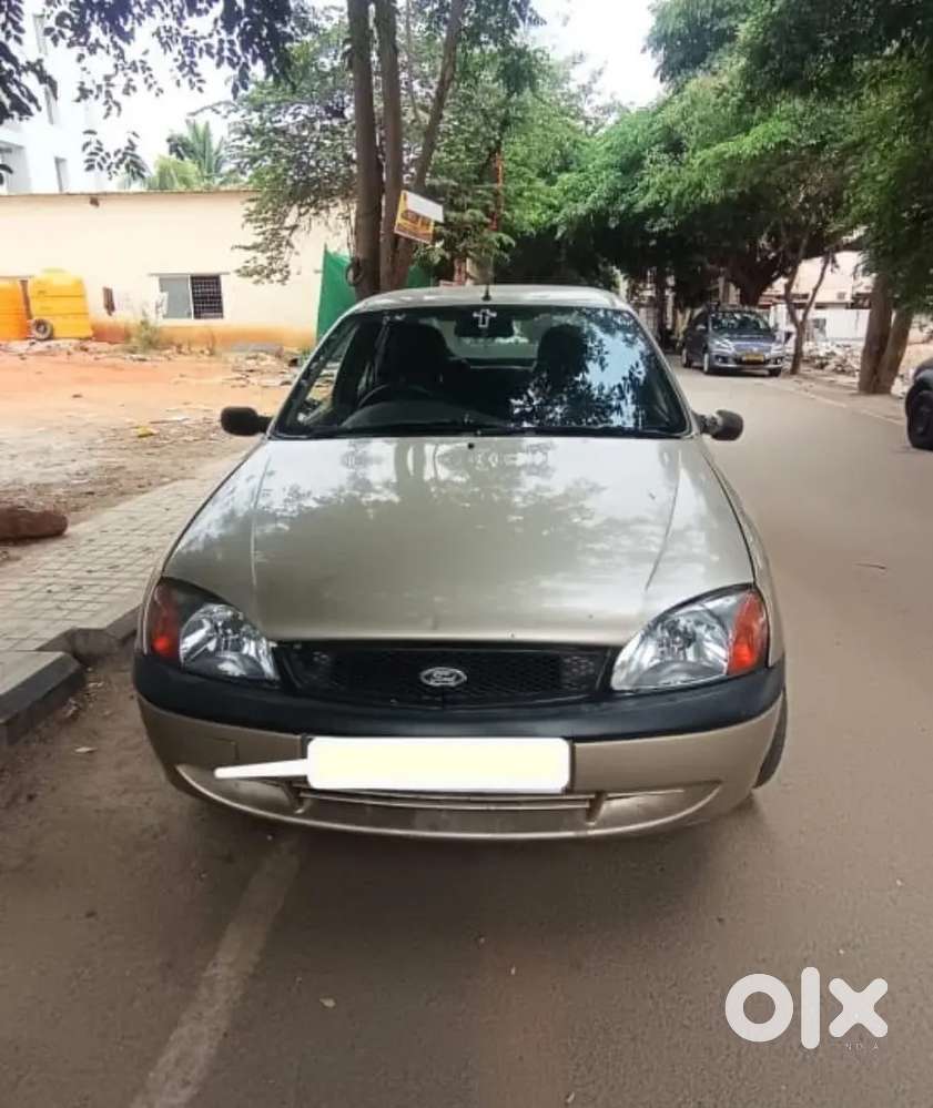 Ford Ikon 1.3 Clxi 2002
