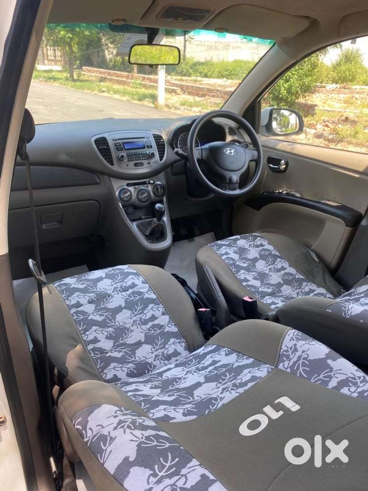 Hyundai I10 2012 Petrol 70000 Km Driven