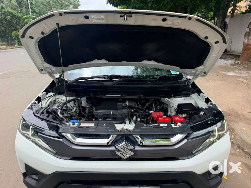 Maruti Suzuki Brezza 1.5 Zxi At Smart Hybrid, 2023, Petrol