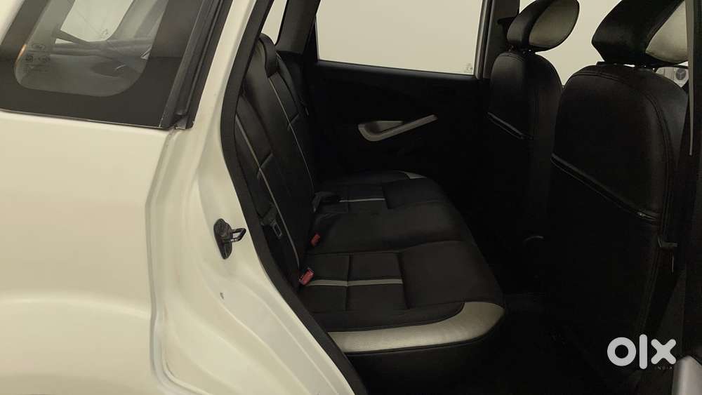 Ford Figo 2010-2012 Petrol Zxi, 2012, Petrol