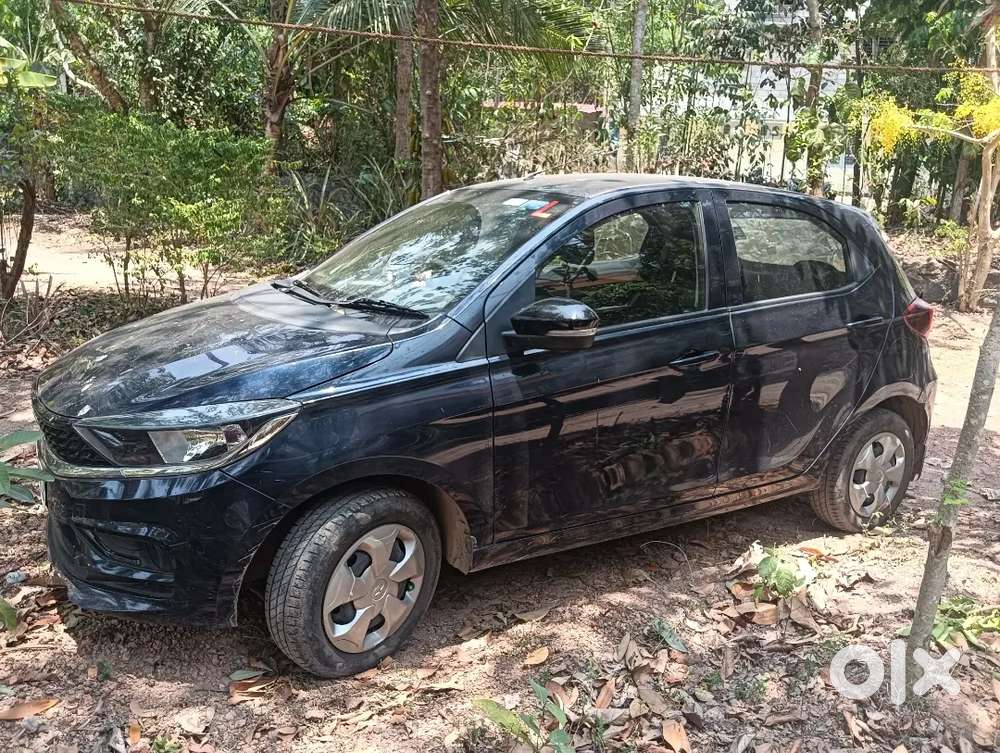 Tata Tiago 2022 Petrol 29760 Km Driven
