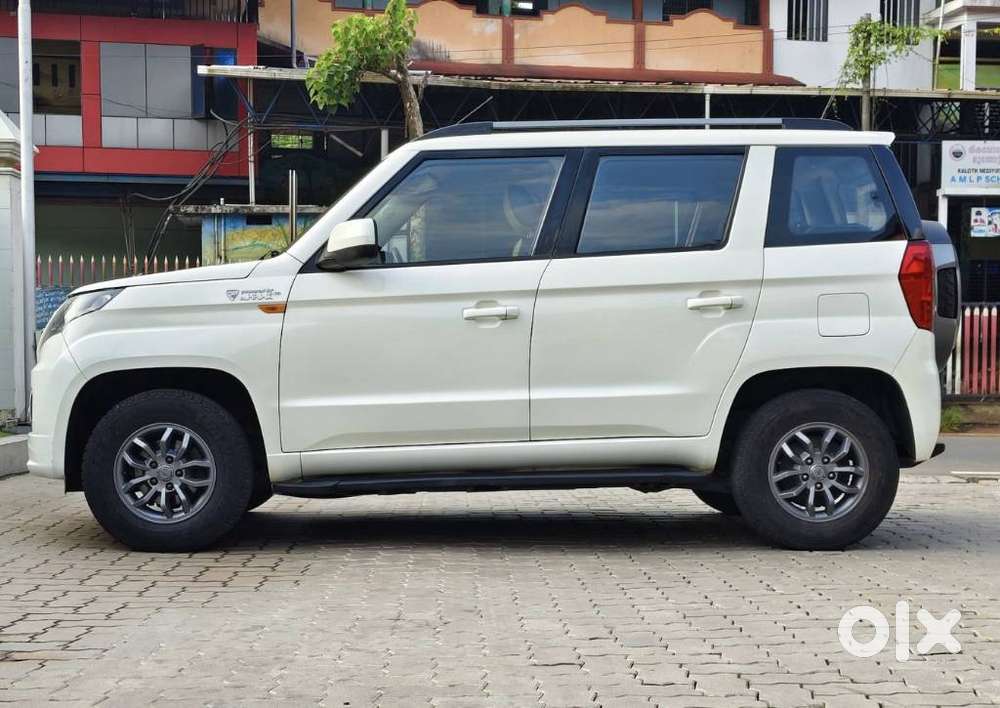 Mahindra Tuv 300 T10 Amt (automatic), 2017, Diesel
