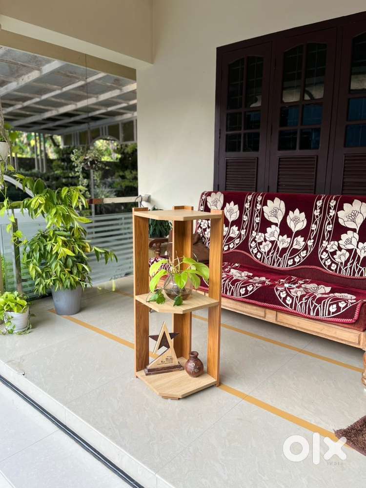 Corner stand , bed sides