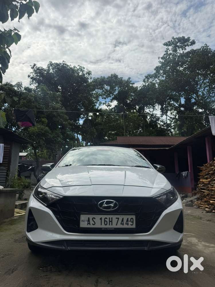 Family Car ,only 48 Thousand Run . Top Model .not A Singal Prblm ,1st