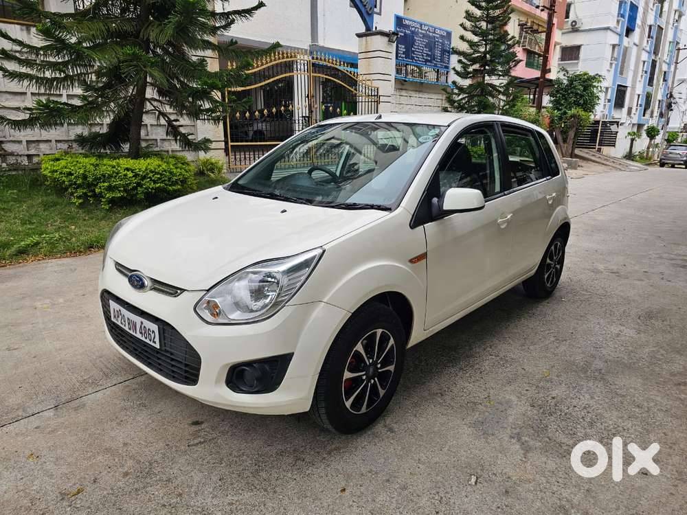 Ford Figo 1.2p Titanium Plus Mt, 2013, Petrol