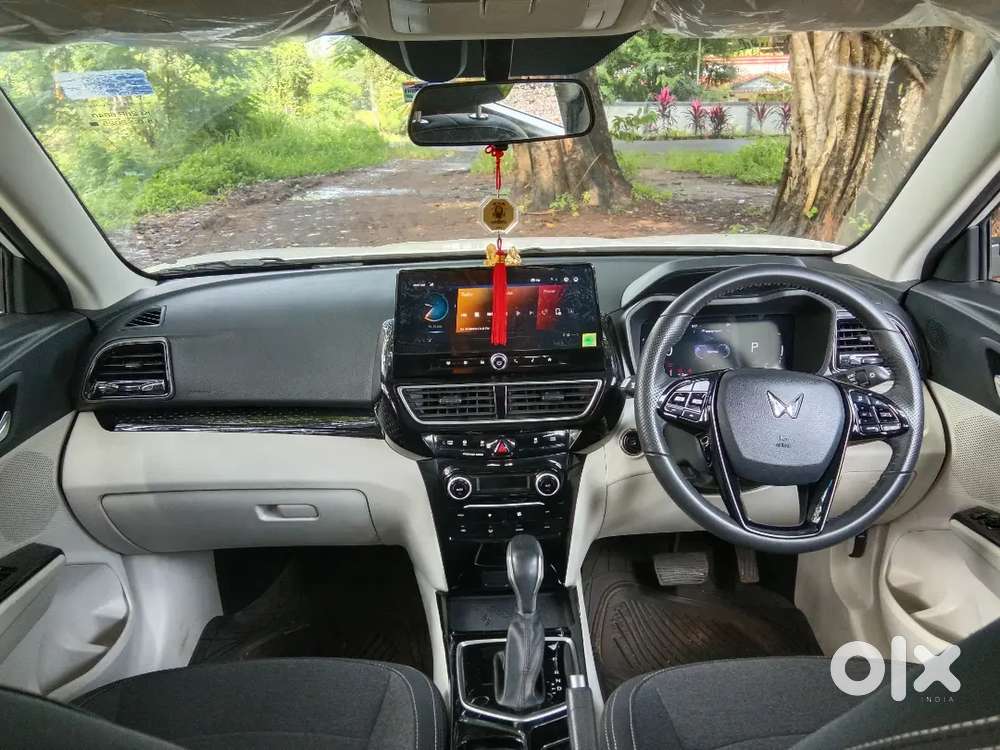 Mahindra Xuv 3xo Ax5 Pm At 2025