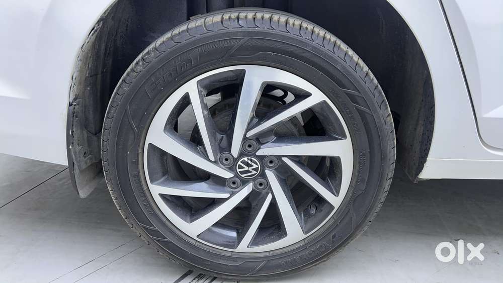 Volkswagen Virtus 1.0 Topline Tsi At, 2022, Petrol
