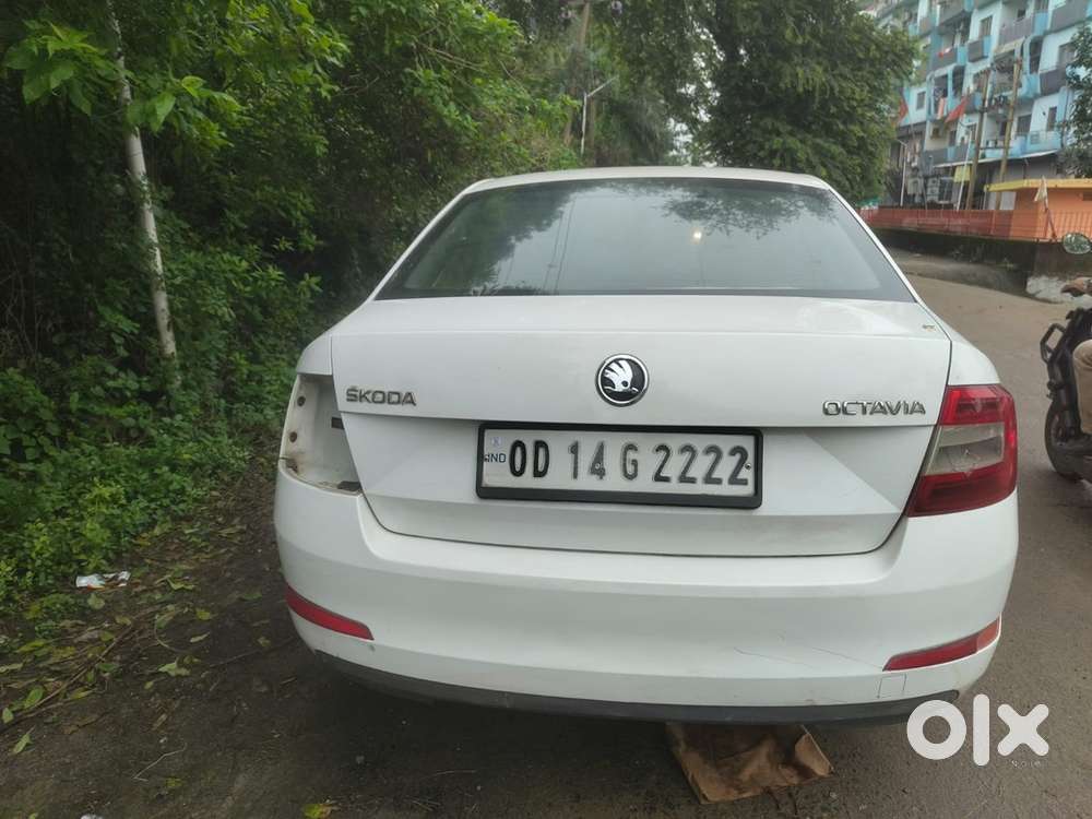 Skoda Octavia Facelift 2015 Diesel 120000 Km Driven