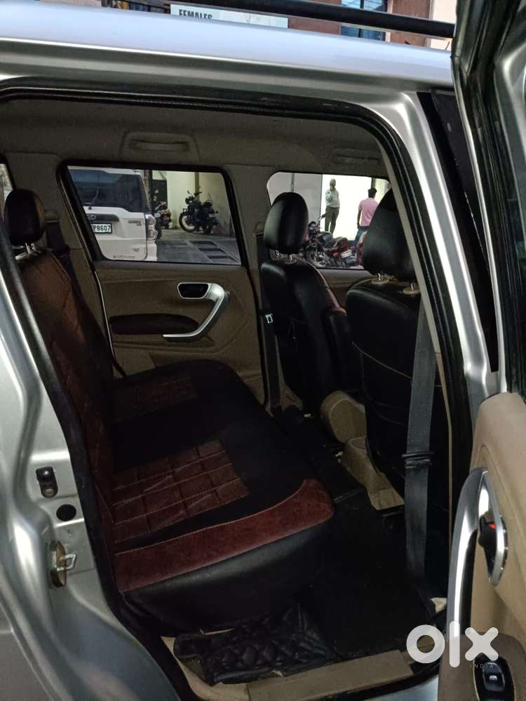 Mahindra Tuv 300 Mhawk100 T8, 2017, Diesel