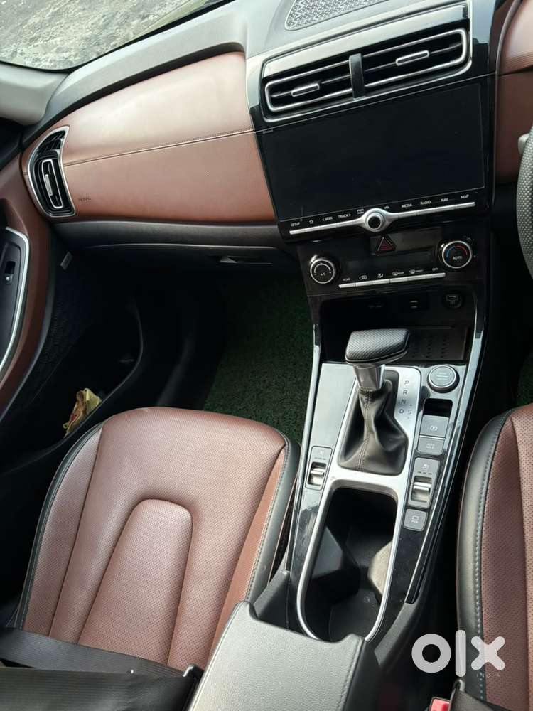 Hyundai Alcazar 2.0 Signature (o) Petrol At 7 Str, 2022, Petrol