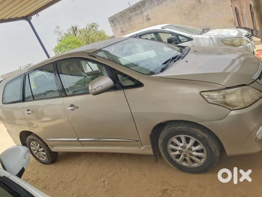 Toyota Innova 2013 Diesel Well Maintained