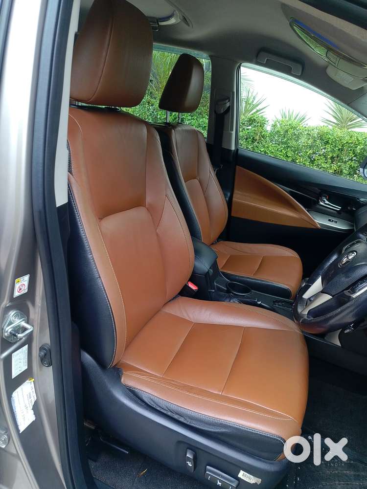 Toyota Innova Crysta 2.8z Automatic, 2016, Diesel