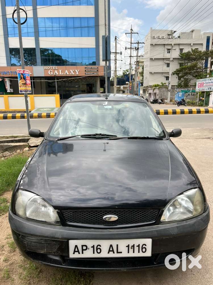 Ford Ikon 2004 Manual