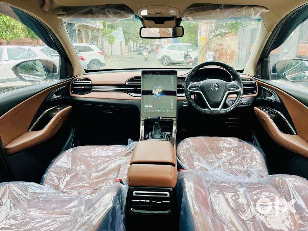 Mg Hector Plus Savvy Pro 1.5 Turbo Petrol Cvt 7 Str, 2024, Petrol
