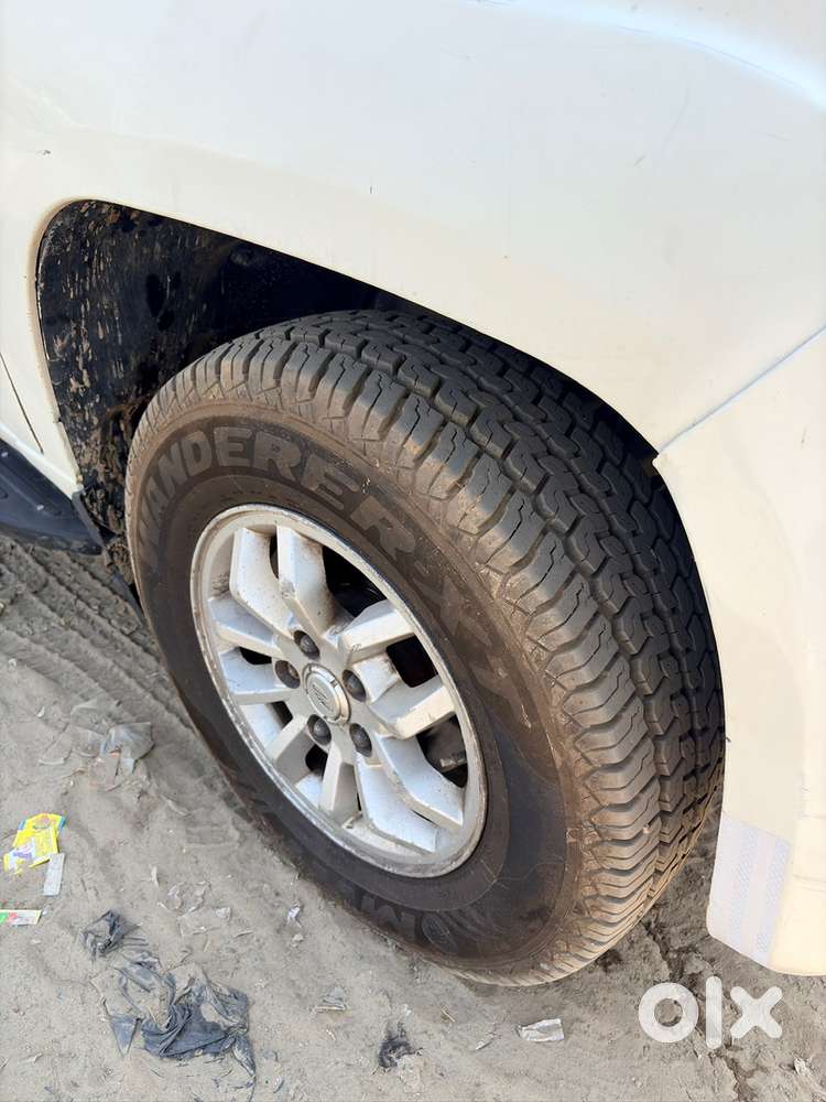 Mahindra Tuv 300 2016 Diesel Well Maintained