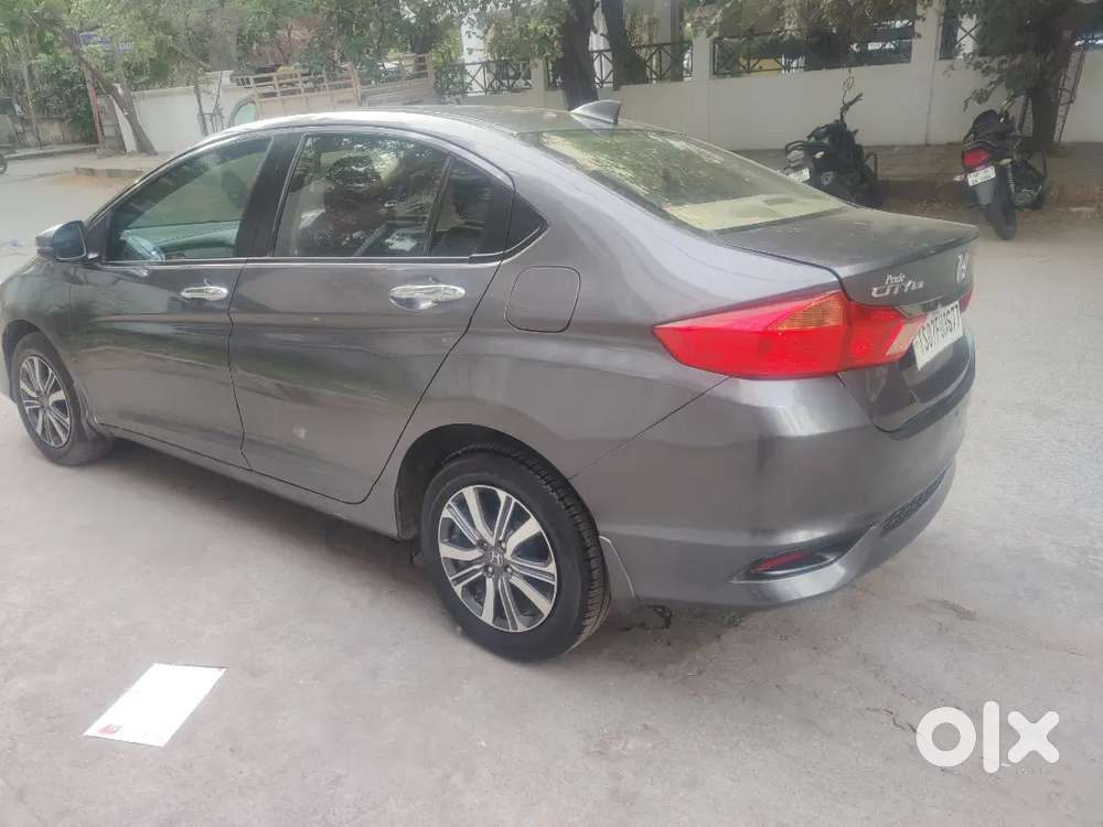 Honda City 2017 Vmt In Excellent Condition.