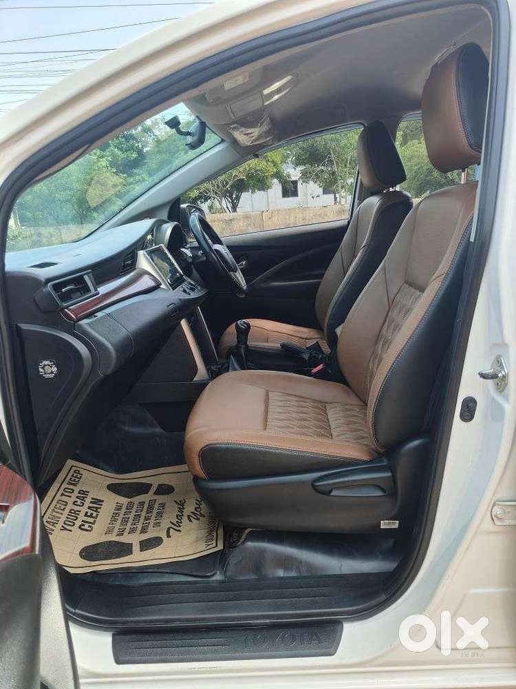 Toyota Innova Crysta 2.4 G Mt, 2022, Diesel