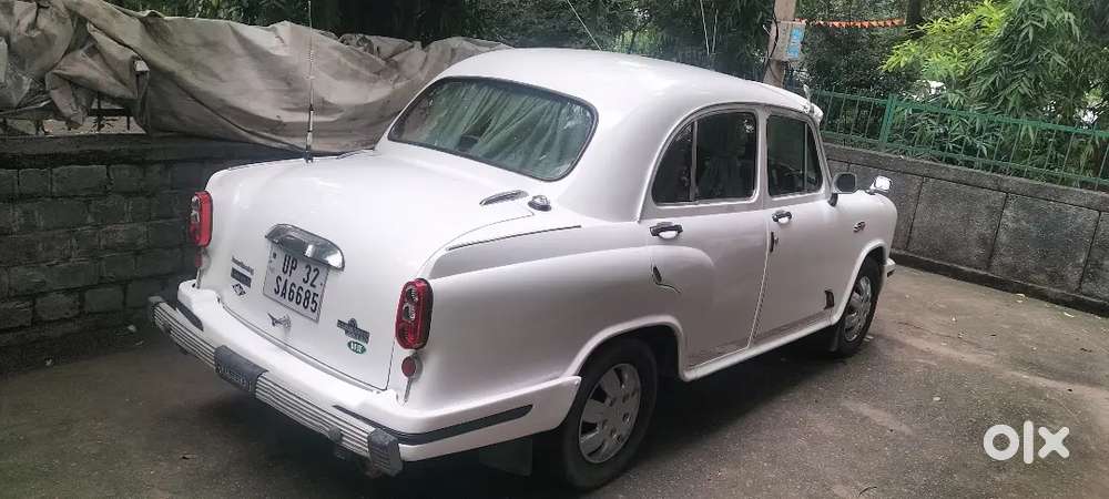 Ambassador Grand 1800 2012