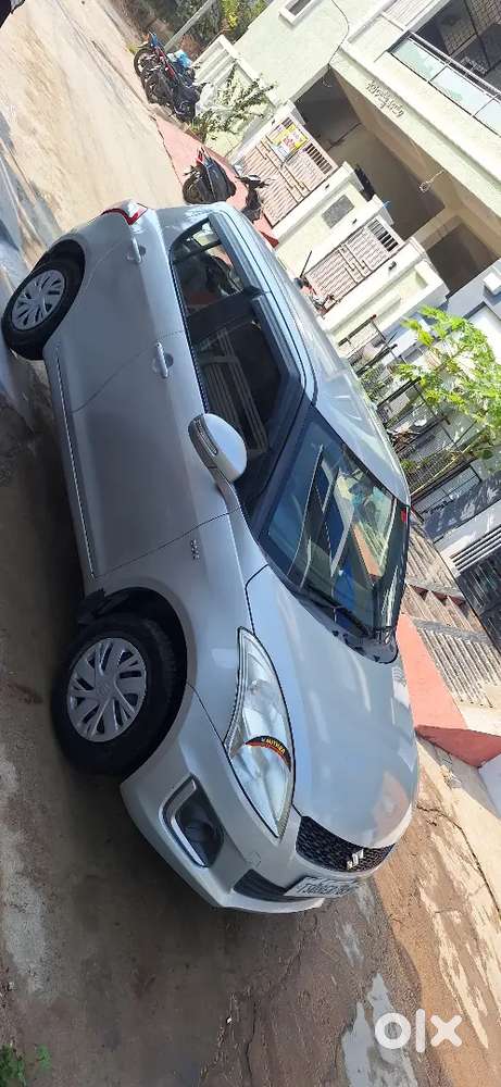 Maruti Suzuki Swift 2016 Diesel 103400 Km Driven Showroom Track