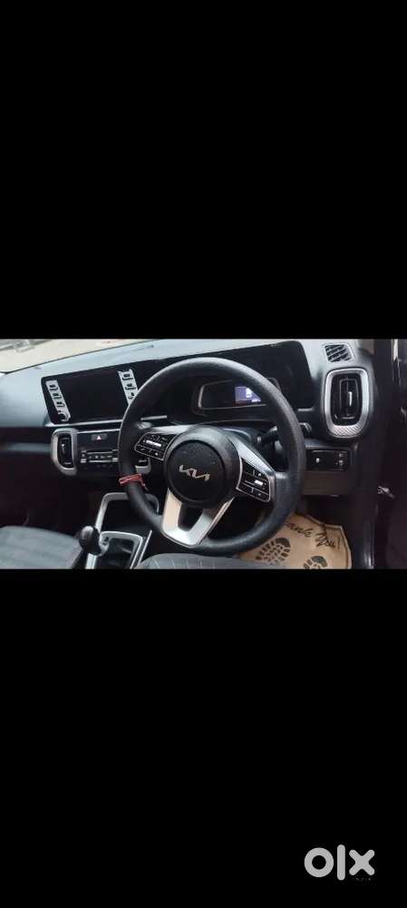 Sunroop, Aug 2022 Model, Petrol, Only 38500 Km,