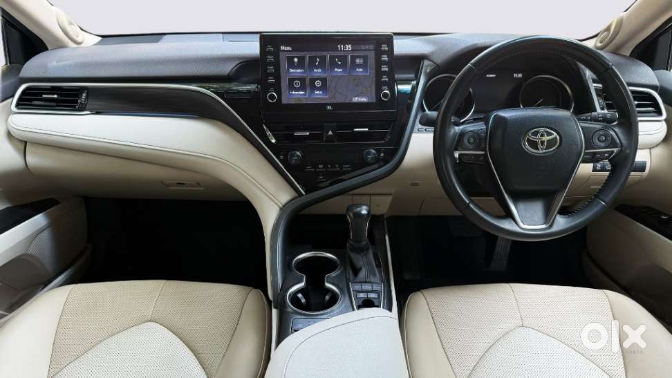 Toyota Camry 2.5 Hybrid, 2023, Petrol