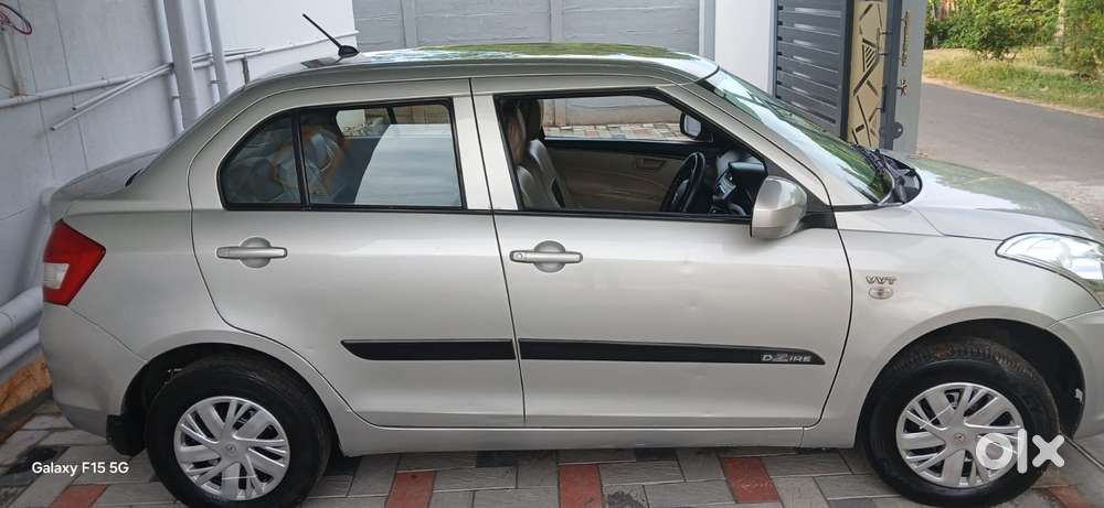 Maruti Suzuki Swift Dzire Lxi Option, 2016, Petrol