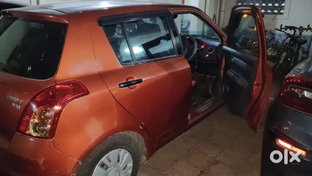 Maruti Swift Vxi 2011