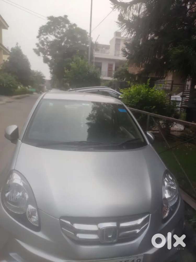 Honda Amaze 2015 Petrol Well Maintained Is Available For Sale