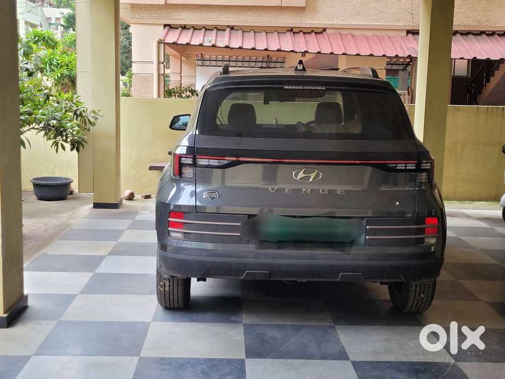 Venue Knight Edition.