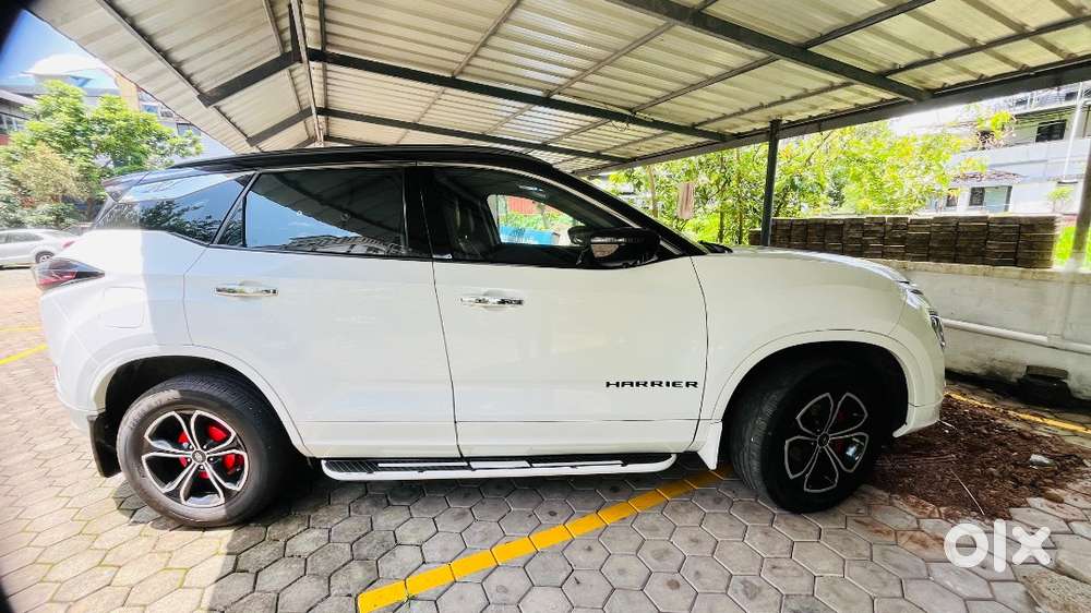 Kl07 Automatic Harrier With Low Kms