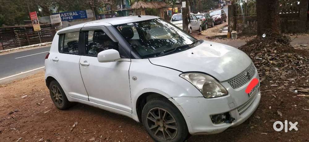 Maruti Suzuki Swift Vxi Abs Bsiv, 2009, Petrol