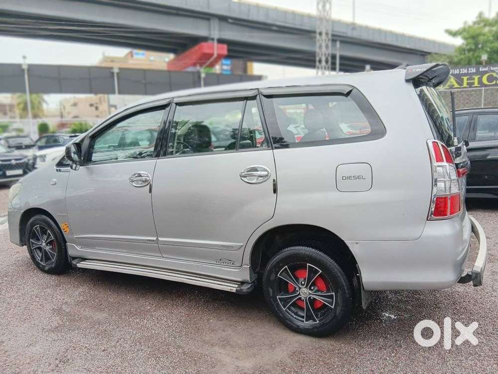 Toyota Innova 2.5 G (diesel) 7 Seater, 2015, Diesel