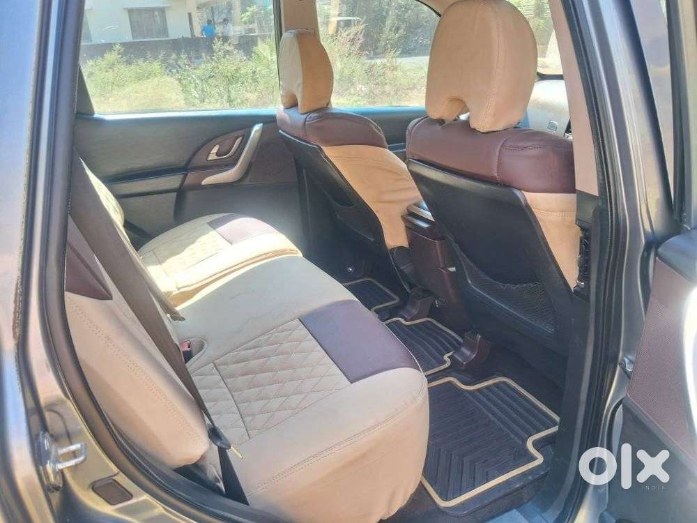 Mahindra Xuv500, 2012