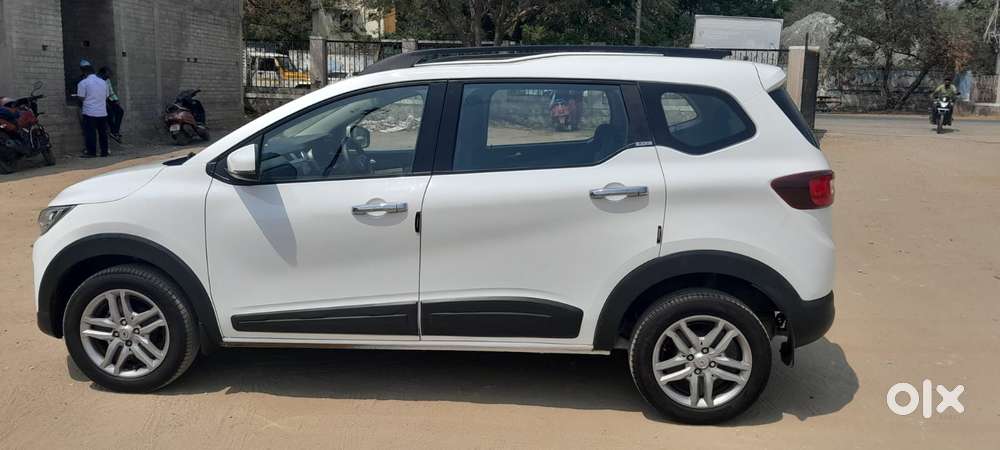 Renault Triber Rxz, 2021, Petrol