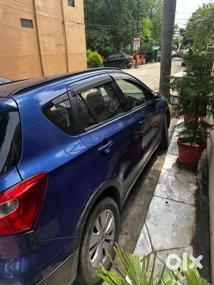 Maruti Suzuki S Cross 2015 Diesel Well Maintained