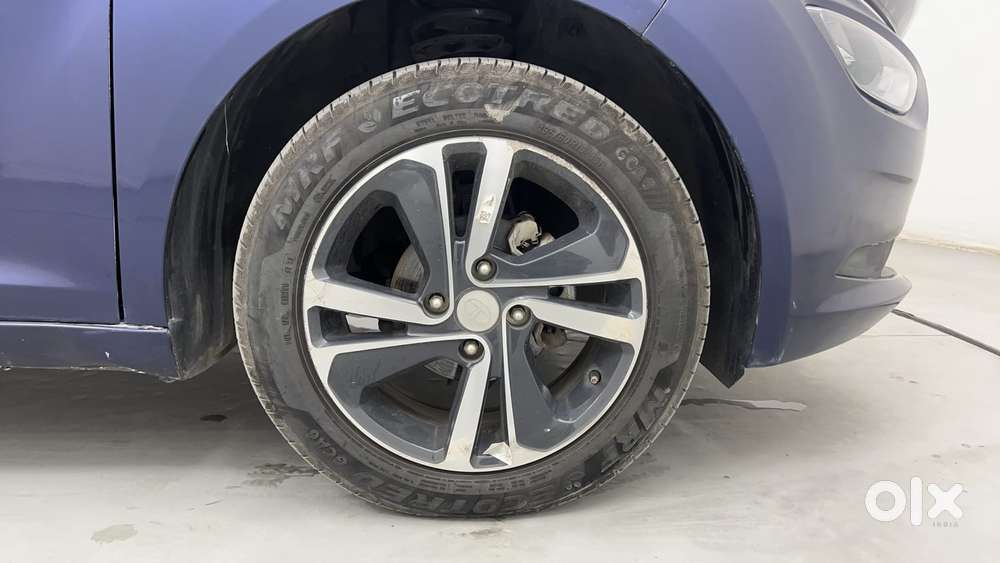 Tata Altroz 1.2 Xz Plus Petrol, 2023, Petrol