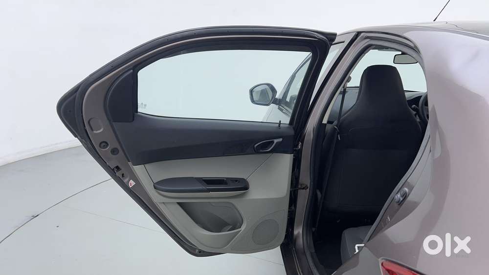 Tata Tiago 1.2 Revotron Xt, 2018, Petrol